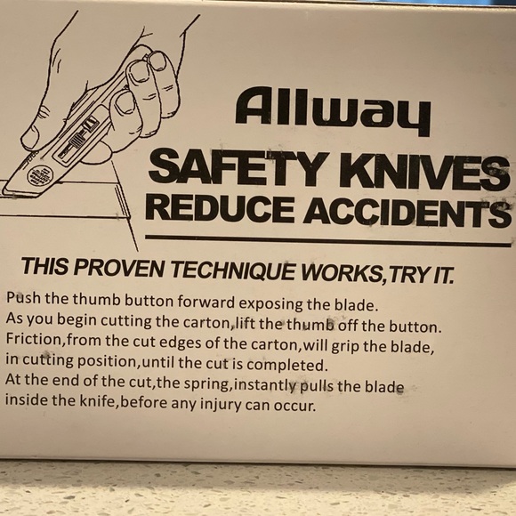 Allway Tools Safety Knives - Picture 2 of 5